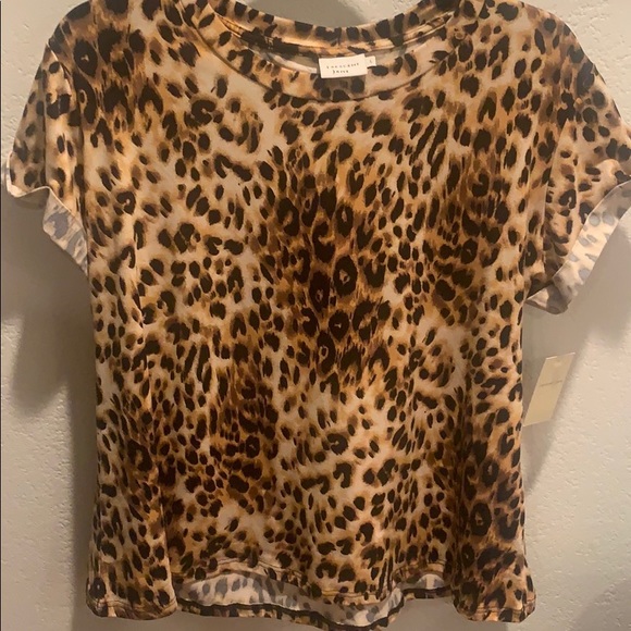 NWT super soft tee - Picture 2 of 4
